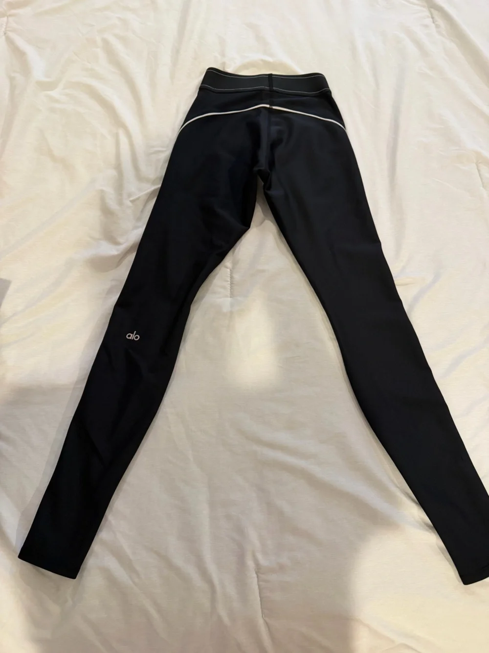Alo Yoga Airlift High-Waist Suit Up Legging